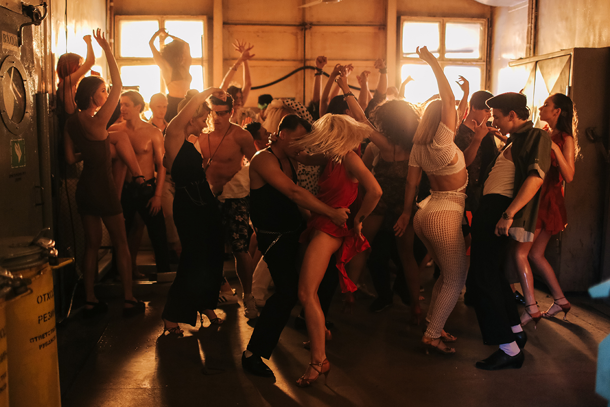 LOBODA довольно откровенно высказалась о новом видео MONATIK